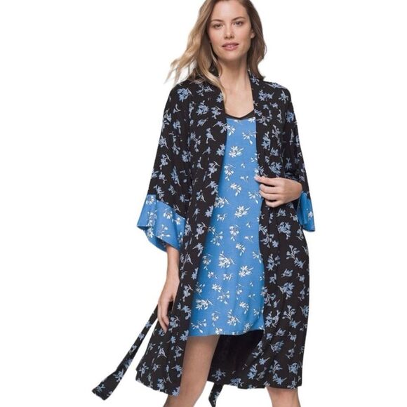 Floral Black and Blue Women's Robe - Picture 2 of 8